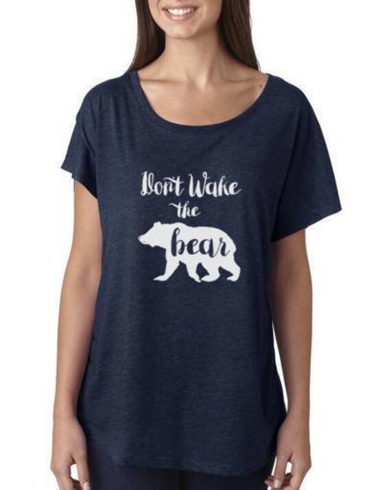 Wachen Sie Nicht Auf Der Bär Netten Frauen Lustige Bildschirm Gedruckt Lose Dolman T Shirts Mit Sprüchen Marine