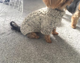 Patrón de suéter de punto trenzado para perro (PDF), patrón de jersey de punto de arriba hacia abajo para perro, tallas pequeña, mediana y grande, ropa de invierno para mascotas, patrón estilo tweed