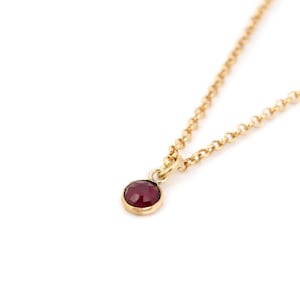 Garnet Necklace gold filled  14K, Garnet Pendant Necklace, Dainty Necklace, Red Gemstone Necklace for Women, January Birthstone Necklace