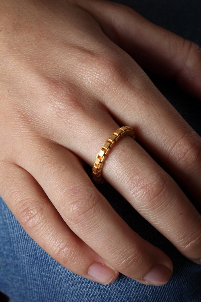 Modern Wedding Band Chain Link Ring in 14K Gold image 3