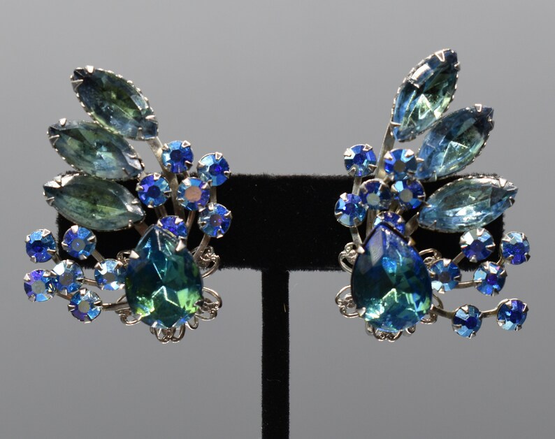 Blue Sparkling Rhinestone Earrings Clip