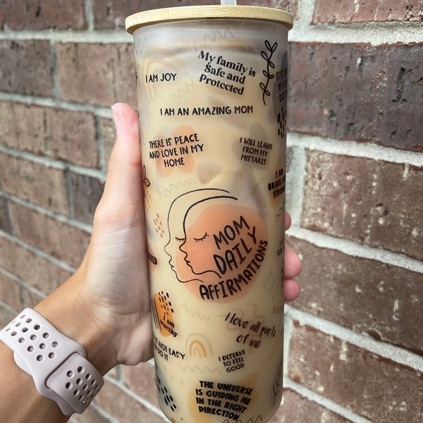 Taza de cristal con afirmación diaria para mamá | Regalo para mamá | Taza para café helado | Regalo del Día de la Madre | Regalo para el bienestar mental de mamá