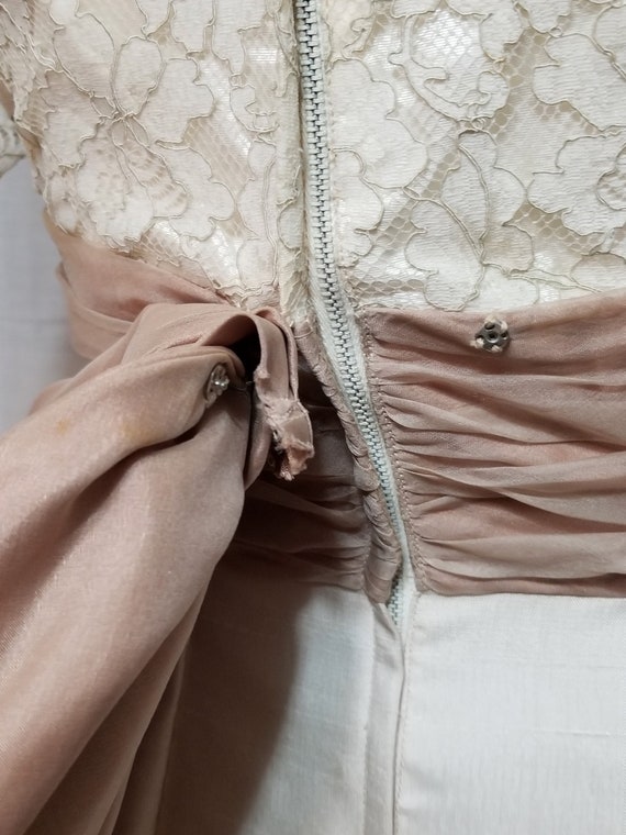 Gorgeous 1950's - 60's Cream & Brown Silk with La… - image 3