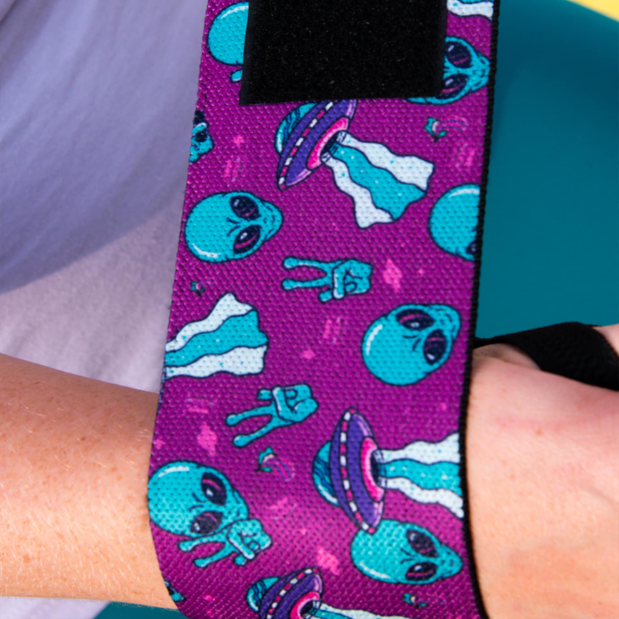 Alien Galaxy Wrist Wraps | Weightlifting, Powerlifting Support - Etsy