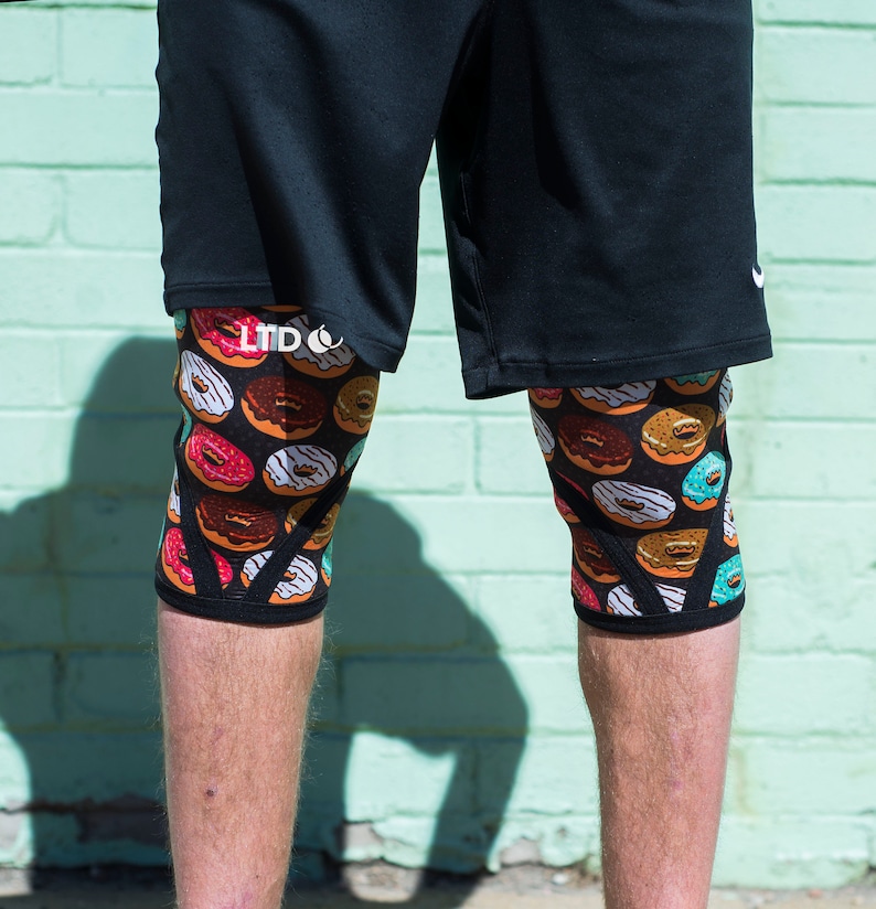 5MM Donut Judge Me Fitness Weightlifting Sleeves CrossFit Knee Sleeves 5mm Compression Knee Sleeve Crossfit Compression Knee Sleeves