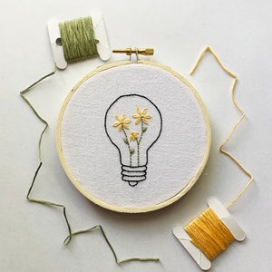 EMBROIDERY PATTERN - Floral Lightbulb