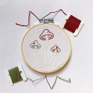 EMBROIDERY KIT - Mushrooms