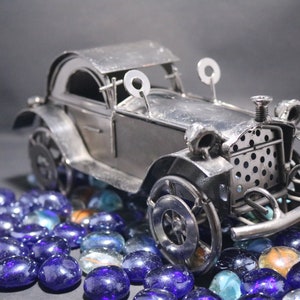 Handicrafted Car made from Metal scrap Vintage Car Model Showpiece Home Decor Gift