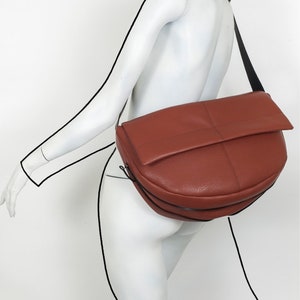 Terracotta Large Flapover Hobo Leather Bag image 3