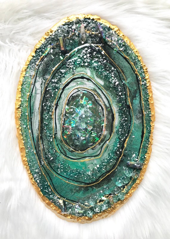 Emerald GreenGeode Resin Geode Painting Wooden Slice Geode ...