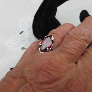 Beautiful Garnette Ring 8 SS925