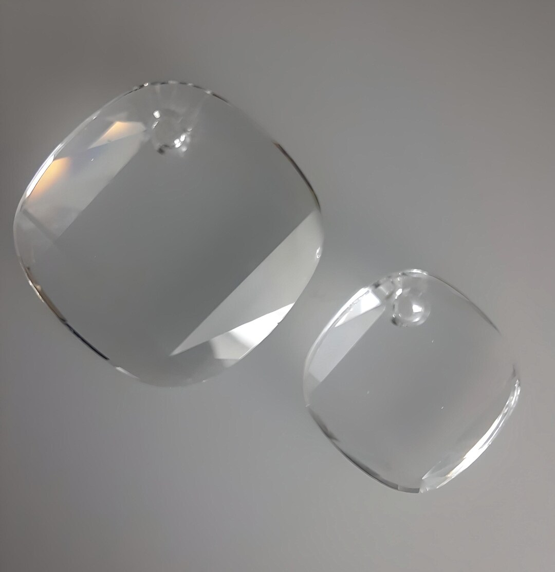 スワロフスキー® 6058 メトロペンダント クリスタルクリア。18 mmと25 