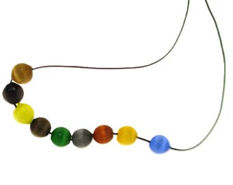 10mm Round Cats Eye Glass Beads, These Lovely Cats Eye Round Beads are Available in 9 Colours Sold in Packs of 10 Pieces