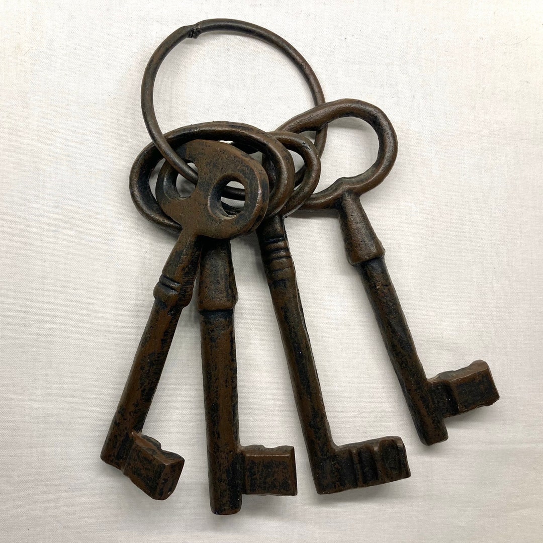 Vintage Large Replica Cast Iron Skeleton Keys Etsy