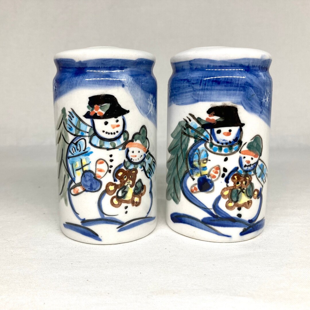 Vintage Winterland Christmas Salt & Pepper Shakers Tabletops Unlimited