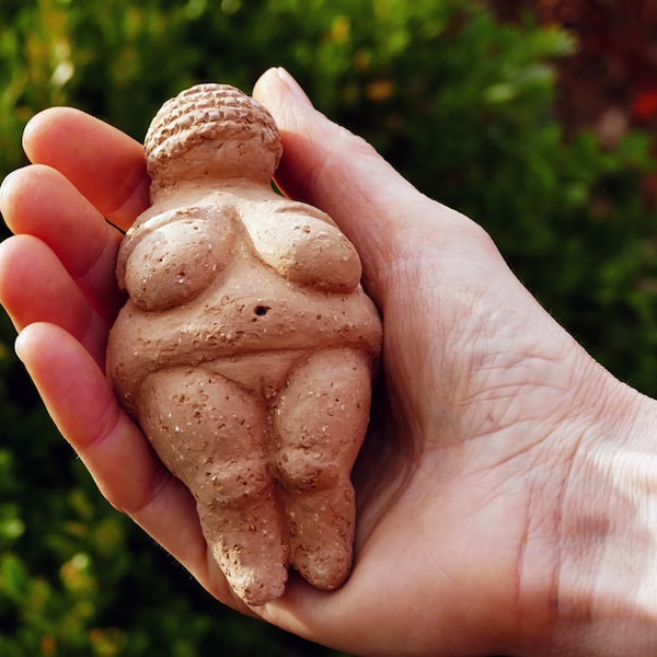 Earthy fire clay Venus of Willendorf  Christmast Gift Figurine mother earth goddess female sculpture Mom Gifts