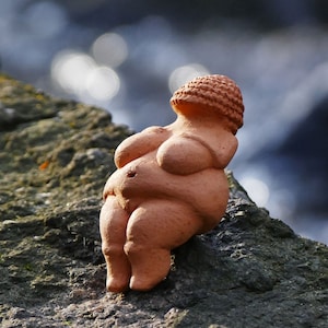 Venus of Willendorf Fertility Goddess Great Mother Female Goddess Figurine