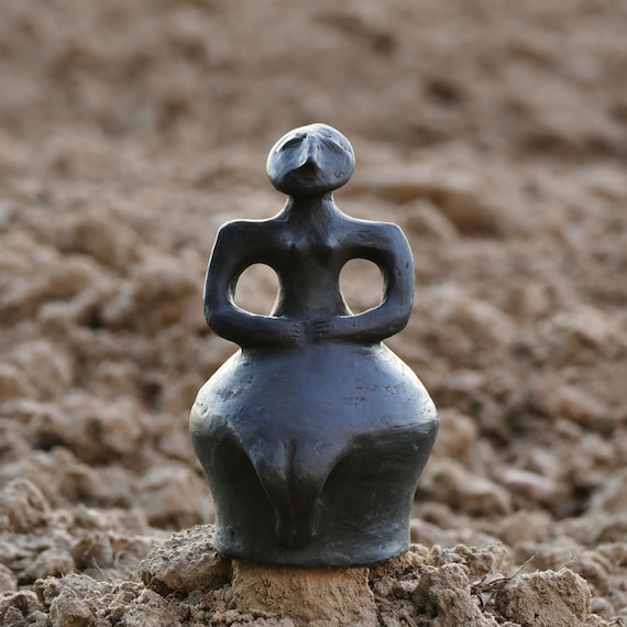 Neolithic Venus pagan goddess clay cup