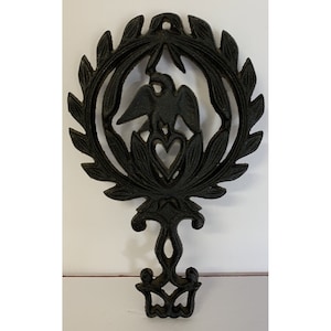 Vintage Wilton Cast Iron Eagle and Heart Trivet 4 Footed Stand