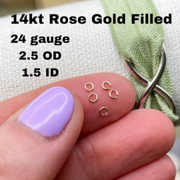 Ensemble de 50 x 24 jauge 2,5 mm 14 carats rempli d'or rose extrêmement minuscule + plus petit anneau ouvert - Fourniture permanente de bijoux - Fabriqué aux États-Unis