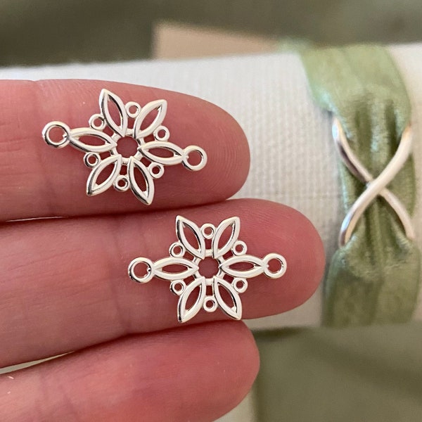 Set of 2 x Sterling Silver Snowflake Connectors for Permanent Jewelry - 18mm Flower Link for Earrings - 925 Sterling Silver - Jewelry Supply