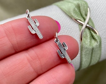 Set of 2 x 925 Sterling Silver Tiny Cactus Charms Drop for Earrings Bracelet or Necklace - Desert Nature Arizona Texas - Jewelry Supply F35