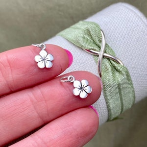 Set of 2 x 925 Sterling Silver Tiny Flower Charms -Floral Drops for Earring Bracelet or Necklace Spring Charm - Wholesale Jewelry Supply F24