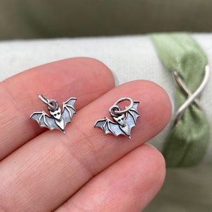 Set of 2 x 925 Sterling Silver Tiny Bat Charms - Halloween Spooky - Drops for Earrings Bracelet Necklace - Wholesale Jewelry Supply F36