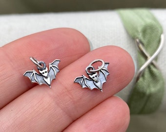 Set of 2 x 925 Sterling Silver Tiny Bat Charms - Halloween Spooky - Drops for Earrings Bracelet Necklace - Wholesale Jewelry Supply F36