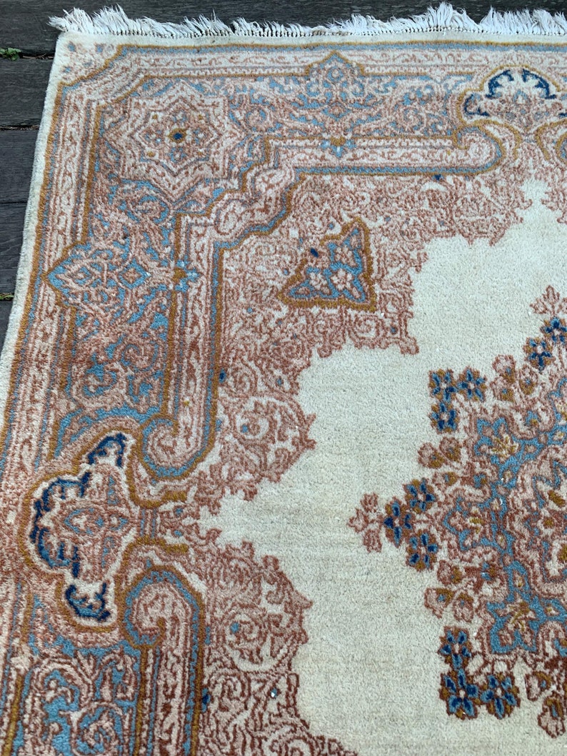 Vintage Square Persian Rug 5x5 Neutral Toned Bohemian Oriental Etsy