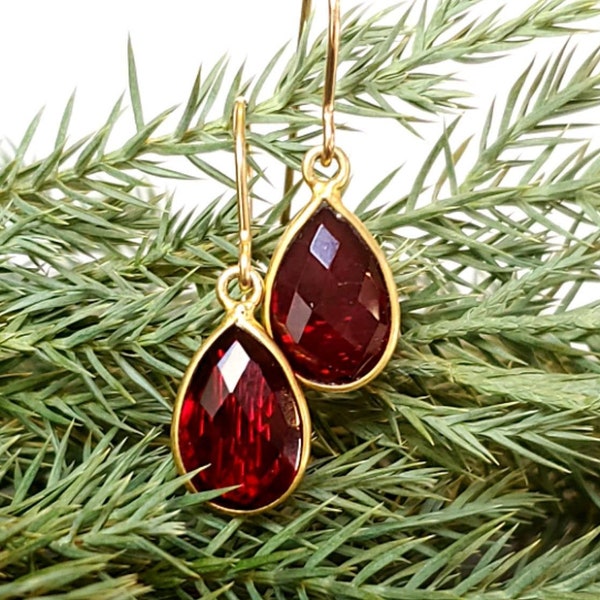 January birthstone earrings, January garnet dangle earrings, red garnet drop gemstone earrings, january birthstone jewelry, january earrings