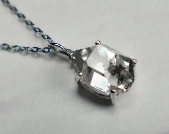 Herkimer diamond necklace, terminated quartz herkimer necklace, raw diamond necklace, raw gemstone necklace, salt and pepper herkimer