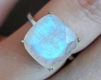 Statement Moonstone ring, vintage square Moonstone ring, moonstone solitaire ring, very large raw moonstone ring, moonstone ring