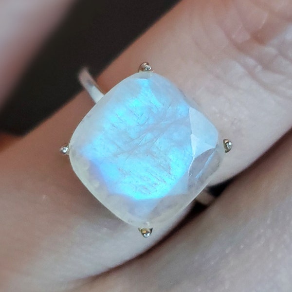 Statement Moonstone ring, vintage square Moonstone ring, moonstone solitaire ring, very large raw moonstone ring, moonstone ring