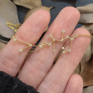 ÚLTIMA LLAMADA: Collar de árbol genealógico de constelaciones, regalo para ella, collar de estrellas astrológicas, regalo navideño único para ella, regalo de collar de oro