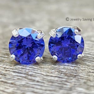 Pendientes de tanzanita brillante, pendientes de tanzanita púrpura brillante, pendientes de tanzanita con parte trasera plana, pendientes de piedras preciosas púrpuras con parte trasera plana, STOCK LIMITADO