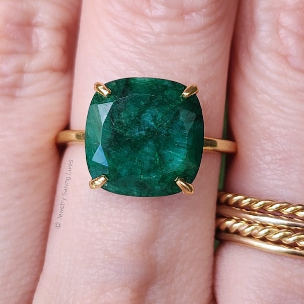 Large Emerald ring, Statement square Emerald ring. Unique Natural Emerald  ring, Large Raw Vintage Emerald Ring, Green ring in yellow gold