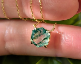Moss Agate Hexagon Necklace, hexagon green and white distinct veins moss agate 3 ct necklace in silver yellow gold and rose gold