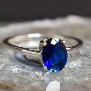 Natural Sapphire ring, oval sapphire engagement ring, oval cut solitaire sapphire engagement ring, solitaire deep blue sapphire ring