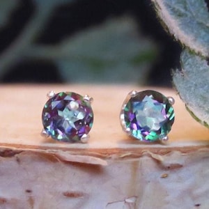 Alexandrite earring to set and forget, flatback screwback stud in silver yellow gold and rose gold, guaranteed to last, gift for her