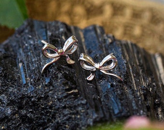 Mini Bow Studs, Tiny Silver Bow Earrings, 8mm Gold Bow Studs, Quality Bow Earrings, Bow Cartilage, Bow Conch