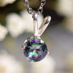 Alexandrite necklace, vintage purple and green alexandrite necklace, natural alexandrite necklace, alexandrite pendent, june birthstone