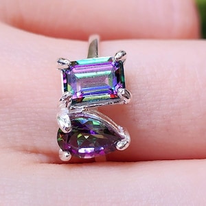 Alexandrite ring, Two Stone Ring emerald cut alexandrite and pear alexandrite, Toi Et Moi two stone ring, unique engagement two stone ring