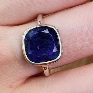 Large raw Sapphire bezel ring, natural square navy Sapphire ring that touches skin, deep blue raw Sapphire 6ct ring in silver and gold