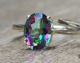 Alexandrite Ring, Vintage Alexandrite ring, Oval Brilliant Alexandrite Ring, Round green to purple color changing alexandrite ring