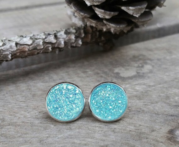 Dainty Deep Blue Druzy Earrings, Blue Druzy Studs, Dark Blue Earrings, Dark  Blue Druzy Stud Earrings, Blue Crystal Earrings 