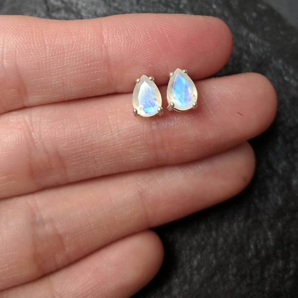 Teardrop Moonstone Earrings, teardrop rainbow moonstone studs, pear moonstone earrin, small genuine moonstone earrings, moonstone posts