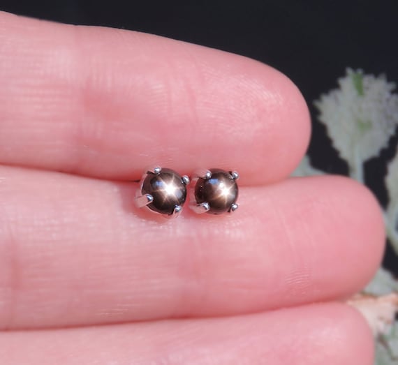 Star Sapphire Studs Earrings Star Sapphire Studs Earrings