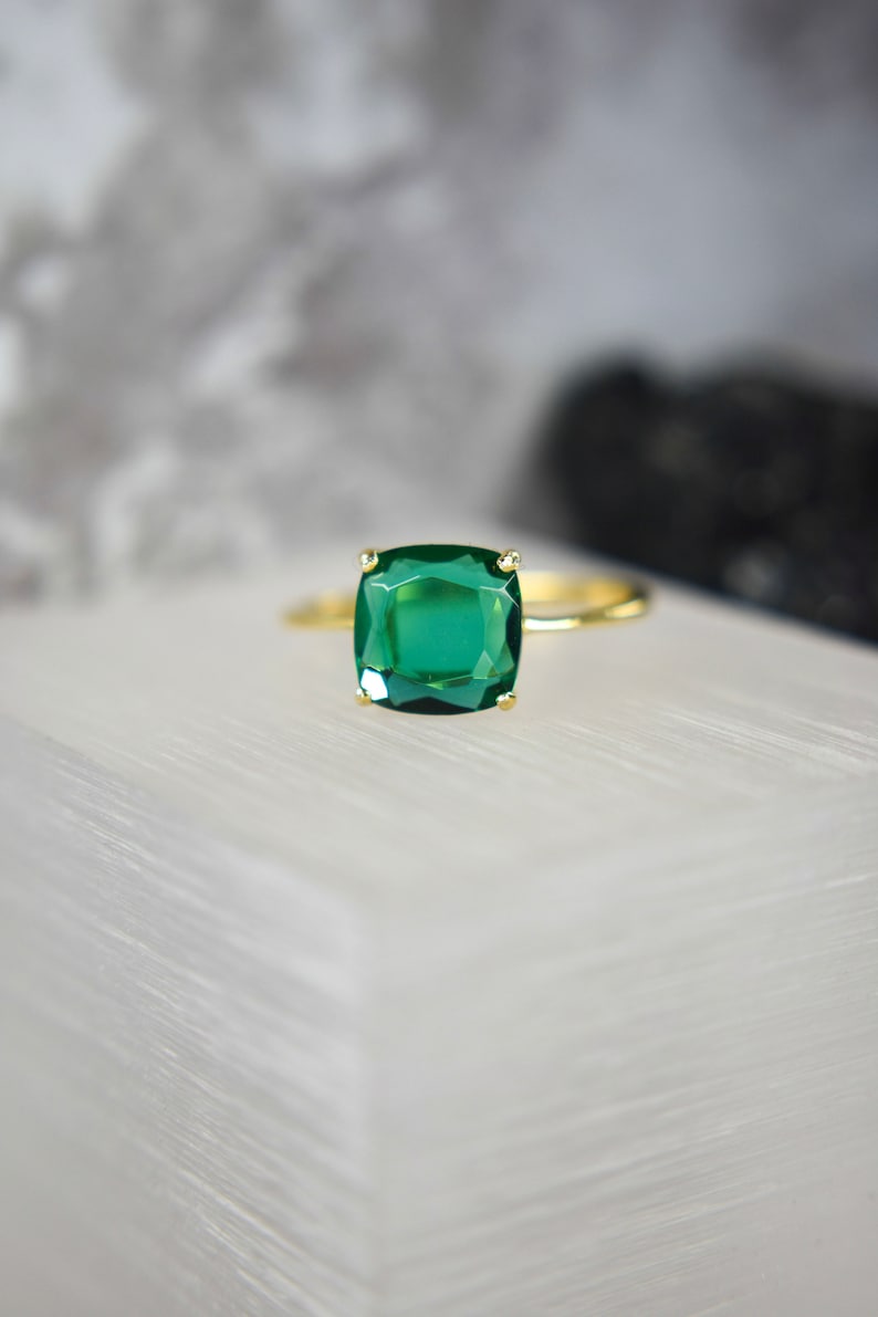 ring, lab green emerald, square stone, silver, yellow gold, rose gold