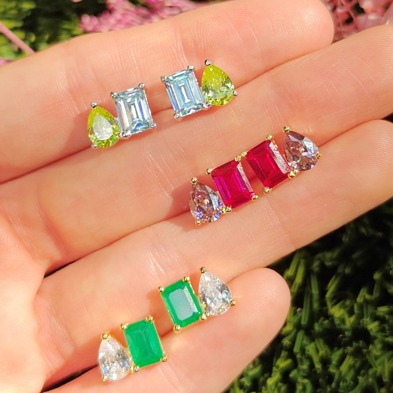 earring studs, aurora, toi et moi, custom, two stone, pushback earrings, emerald cut and teardrop, genuine gemstone red garnet, purple amethyst, light blue aquamarine, clear quartz, opal, green emerald, multicolor alexandrite, rainbow topaz, pink ruby, light green peridot, blue sapphire, pink tourmaline, orange citrine, blue-purple tanzanite, sunstone, smokey quartz, onyx, moss agate, rutilated quartz, in silver yellow gold rose gold 14k solid gold